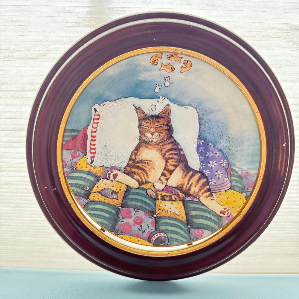 Vintage Cat Nap by Gary Patterson Comical Cat in Van Hygan smythe plate frame